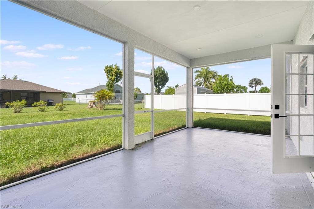 226 6th Ter, Cape Coral, FL 33990-30