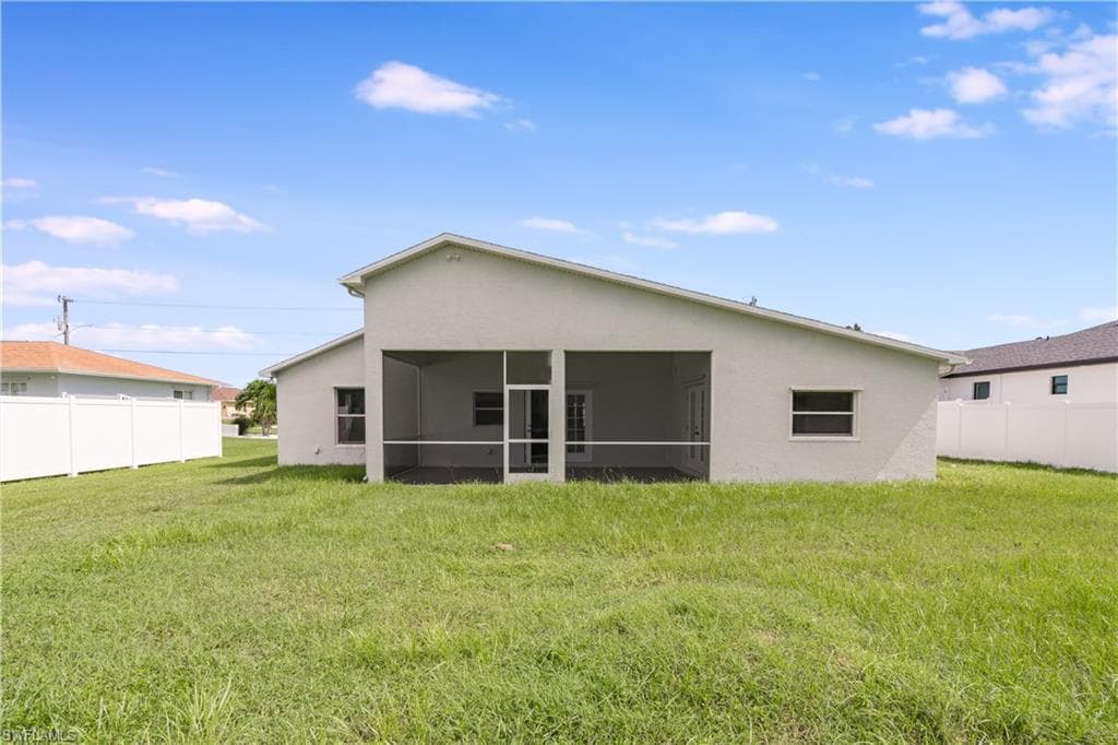 226 6th Ter, Cape Coral, FL 33990-32
