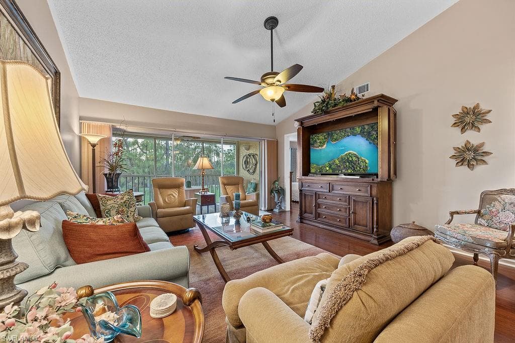 3685 Amberly Cir D303, Naples, FL 34112-10
