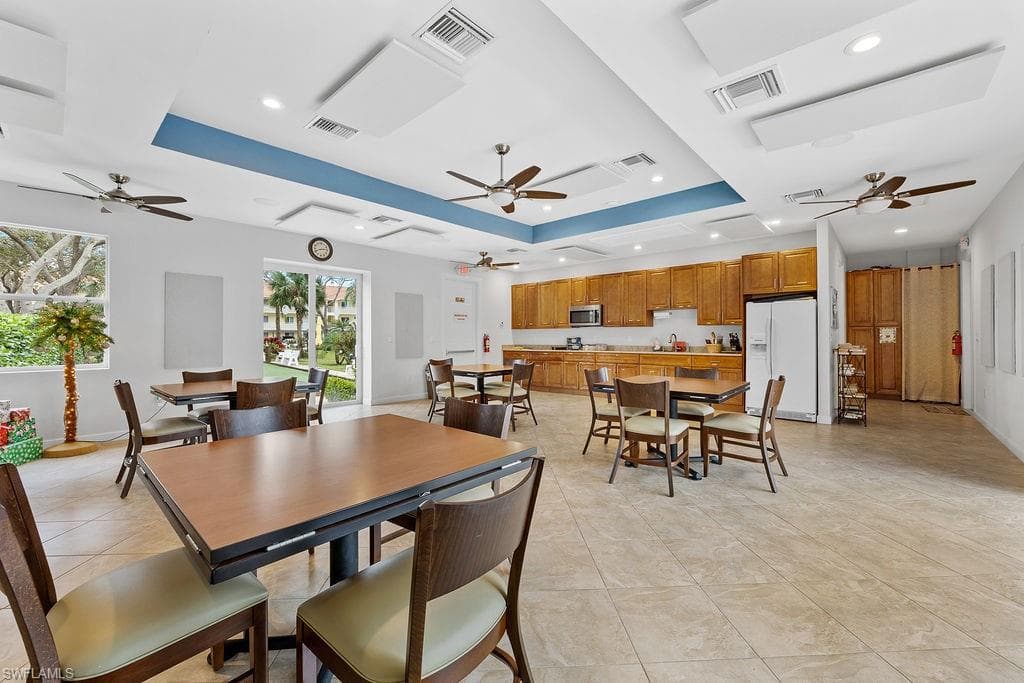 3685 Amberly Cir D303, Naples, FL 34112-35