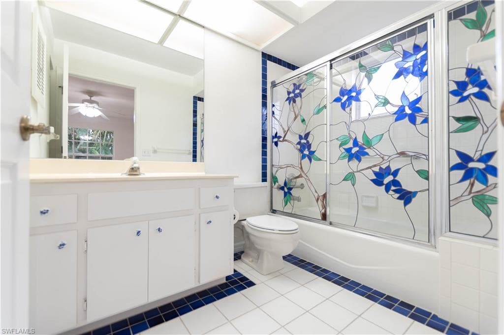 812 102nd Ave N, Naples, FL 34108-18