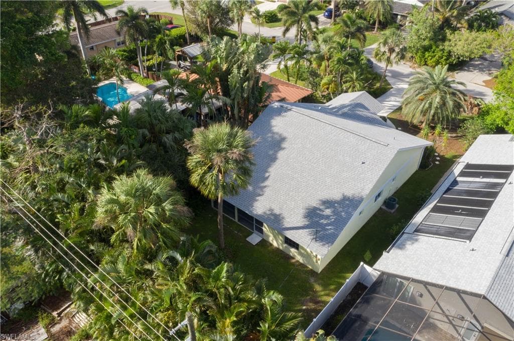 812 102nd Ave N, Naples, FL 34108-26