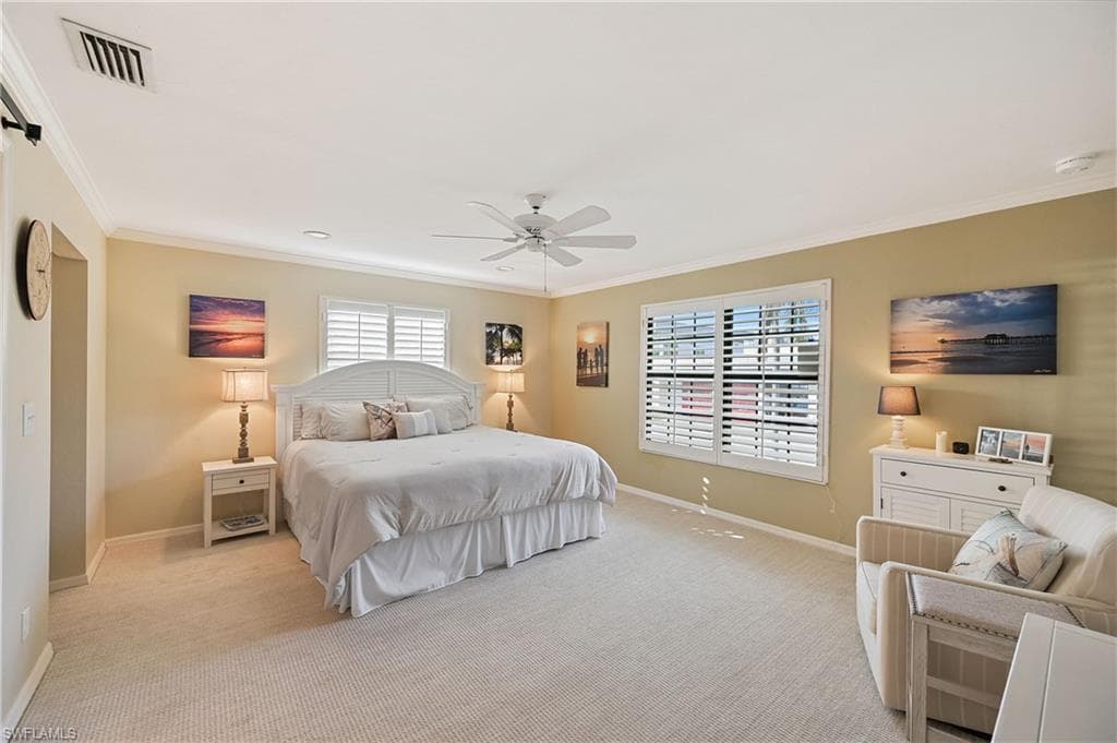880 8th Ave S 202, Naples, FL 34102-28