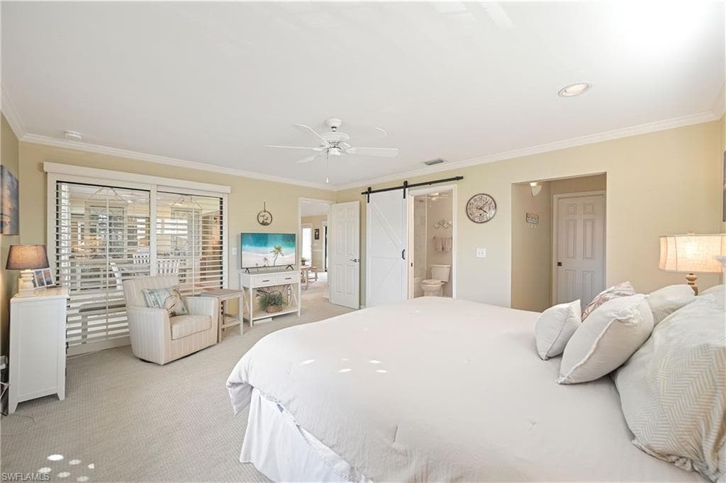 880 8th Ave S 202, Naples, FL 34102-30
