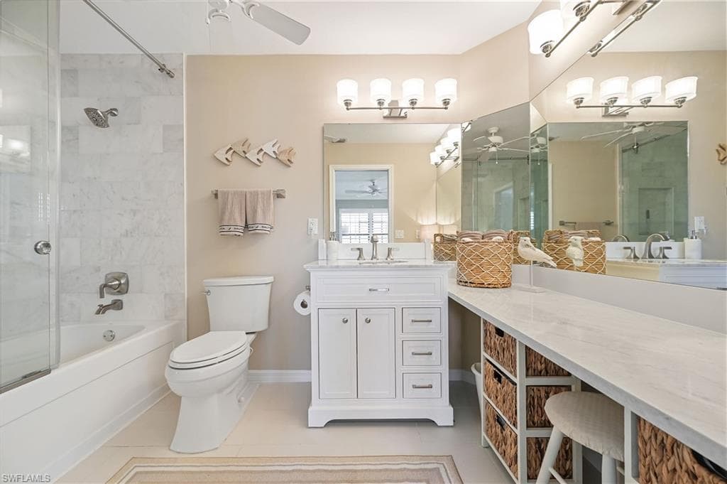 880 8th Ave S 202, Naples, FL 34102-33