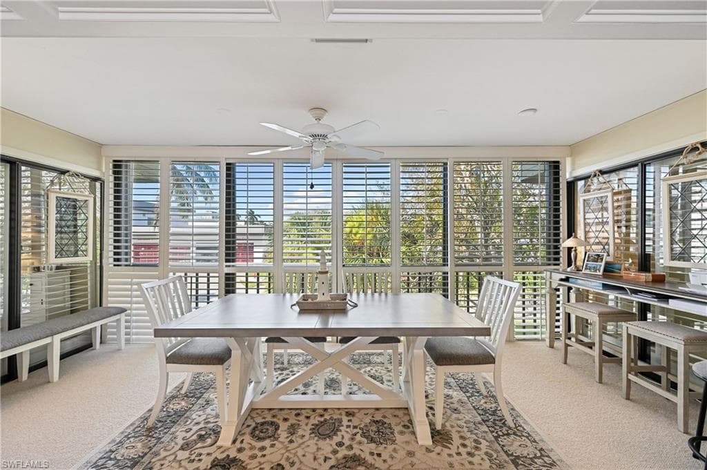 880 8th Ave S 202, Naples, FL 34102-35