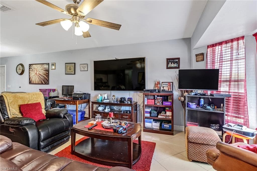 4988 19th Pl SW, Naples, FL 34116-10