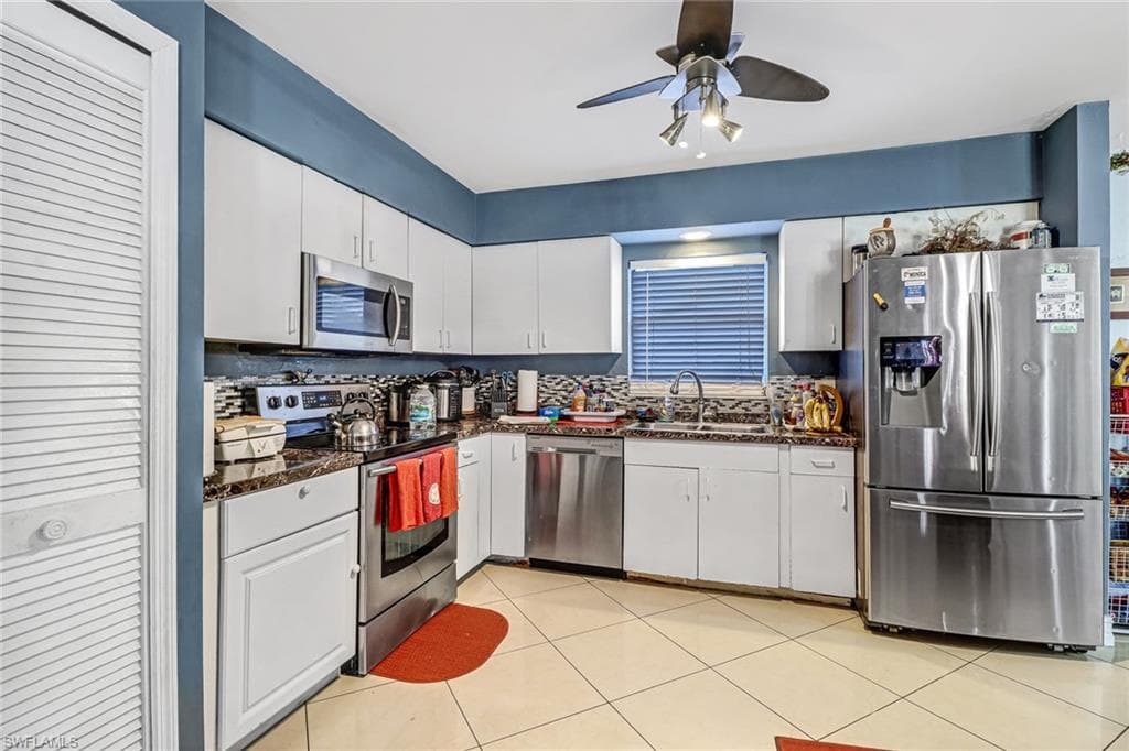4988 19th Pl SW, Naples, FL 34116-12