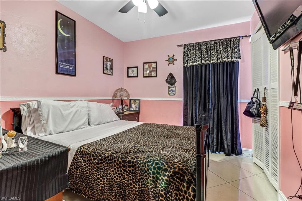 4988 19th Pl SW, Naples, FL 34116-15