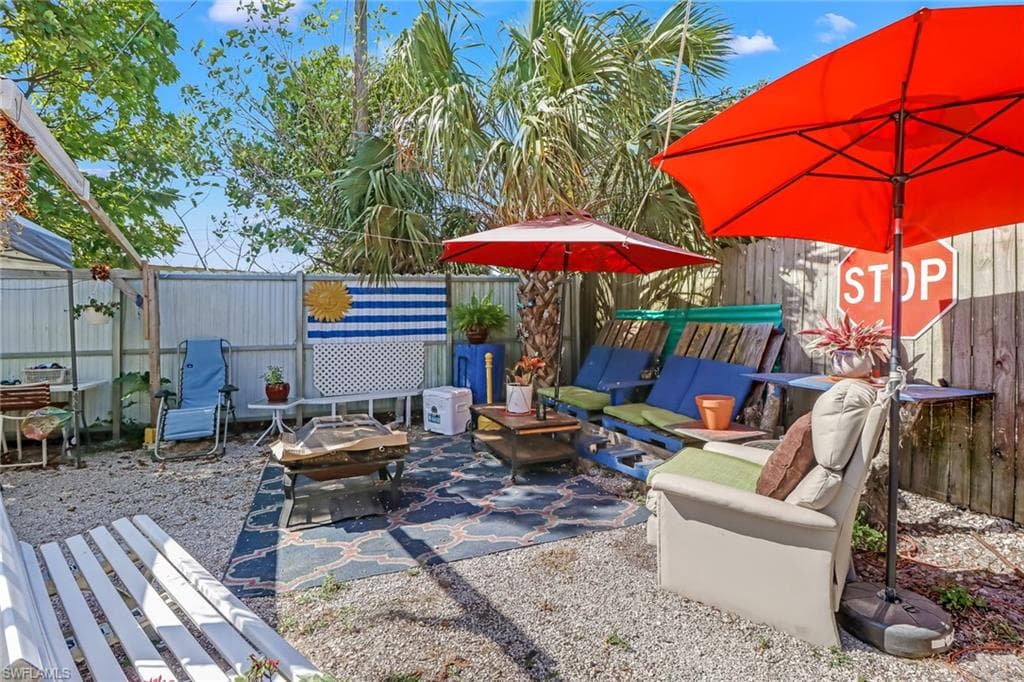 4988 19th Pl SW, Naples, FL 34116-25