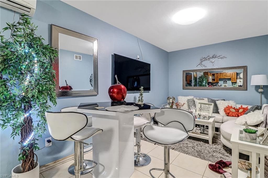 4988 19th Pl SW, Naples, FL 34116-5