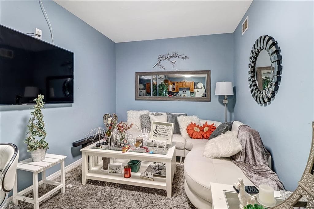 4988 19th Pl SW, Naples, FL 34116-6