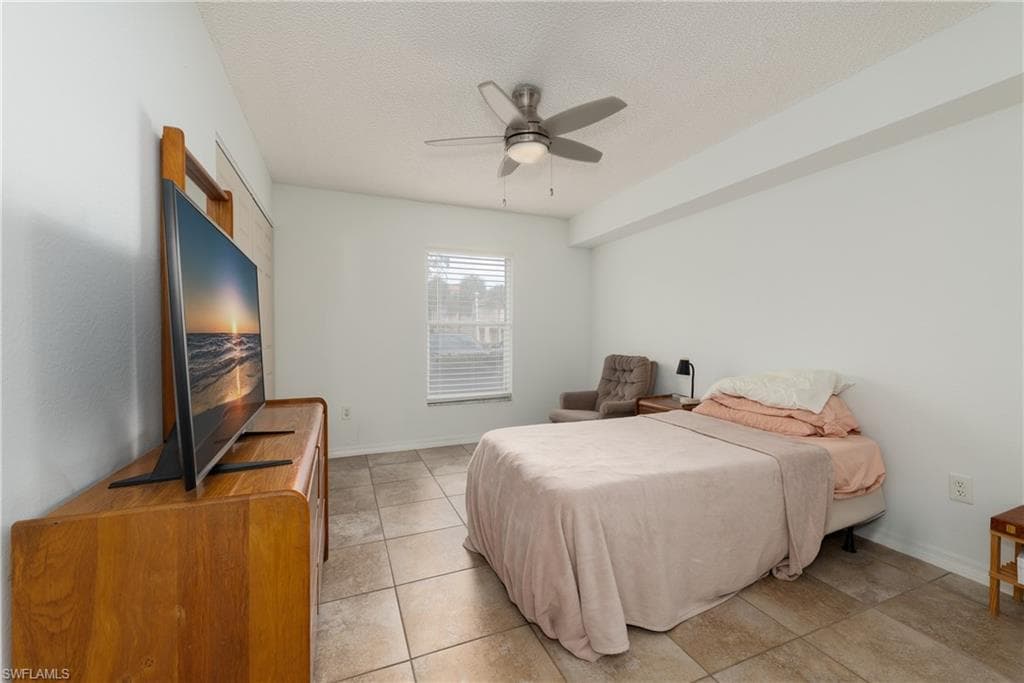 8290 Ibis Club Ln 902, Naples, FL 34104-23