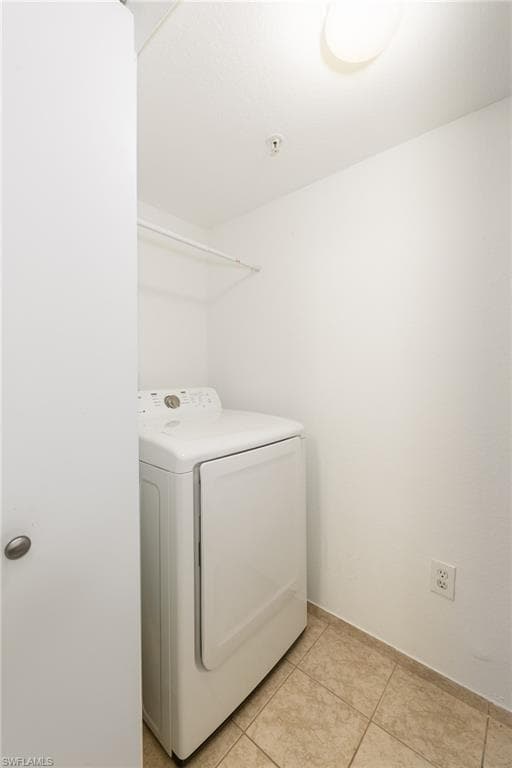 8290 Ibis Club Ln 902, Naples, FL 34104-25
