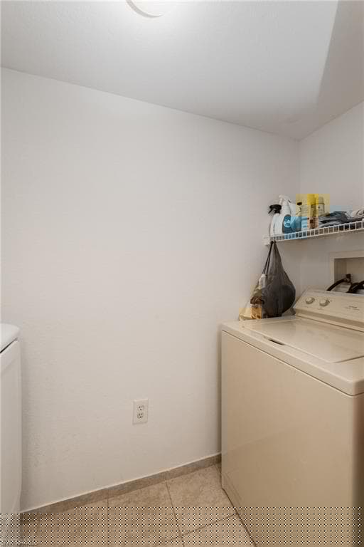 8290 Ibis Club Ln 902, Naples, FL 34104-26