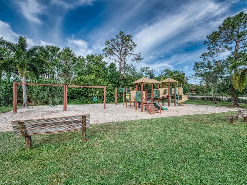 8290 Ibis Club Ln 902, Naples, FL 34104-41