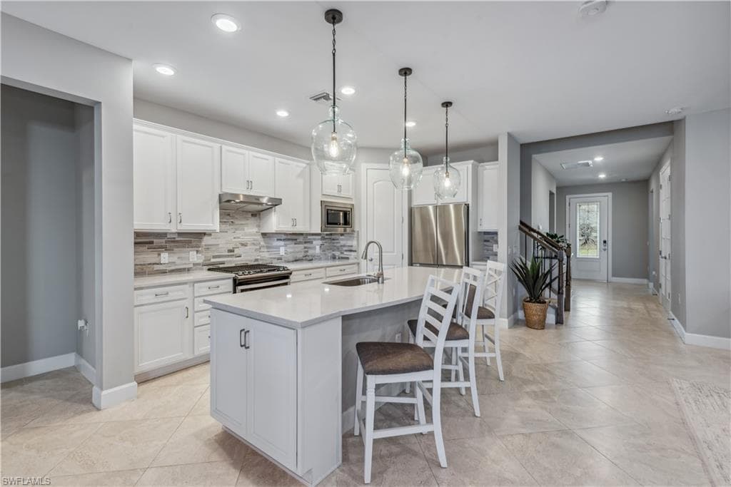 2768 Amaranda Ct, Naples, FL 34114-9
