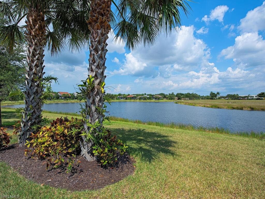 2768 Amaranda Ct, Naples, FL 34114-1