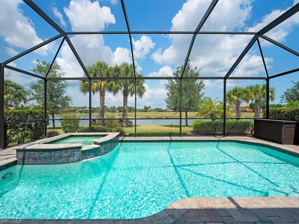 2768 Amaranda Ct, Naples, FL 34114-28
