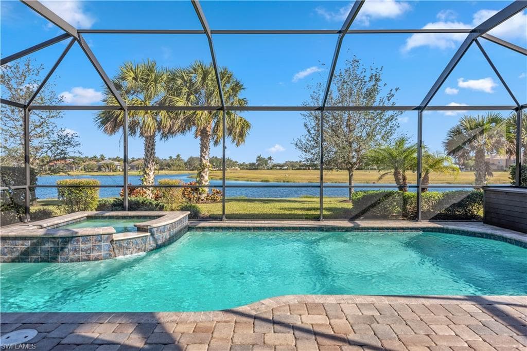 2768 Amaranda Ct, Naples, FL 34114-36