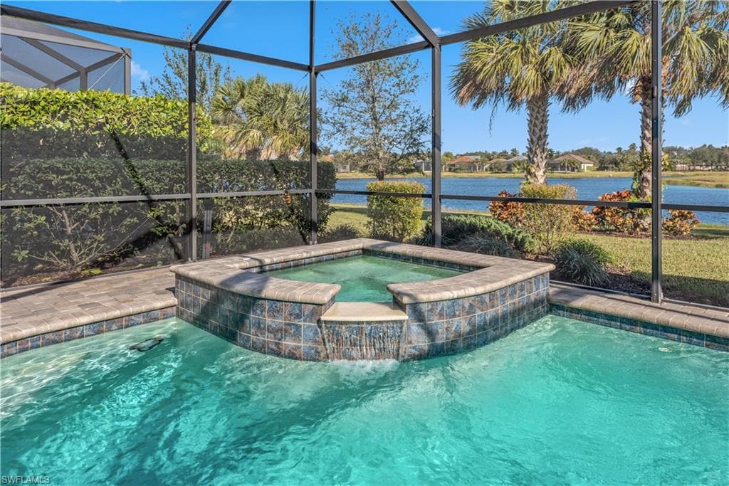 2768 Amaranda Ct, Naples, FL 34114-37