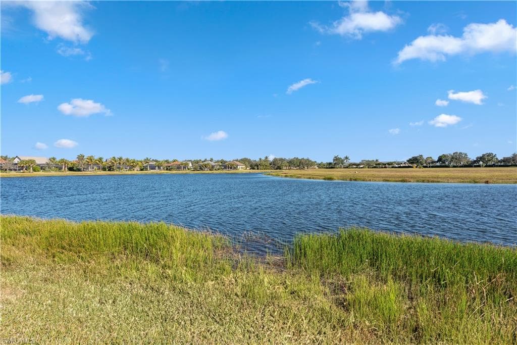 2768 Amaranda Ct, Naples, FL 34114-38