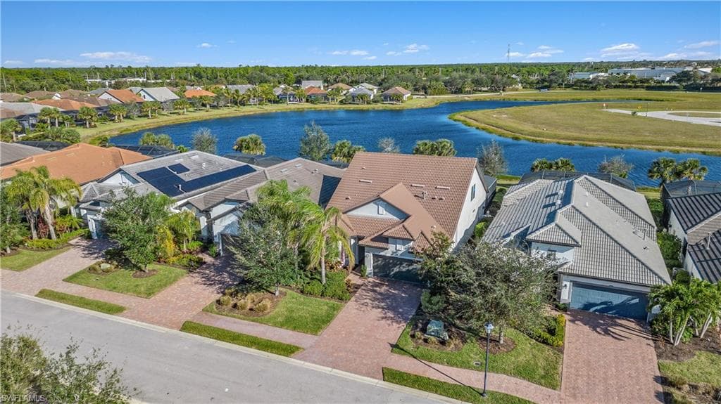 2768 Amaranda Ct, Naples, FL 34114-39