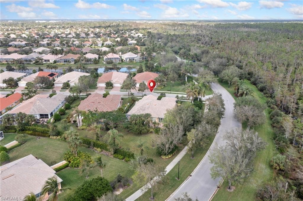 8084 Xenia Ln, Naples, FL 34114-25