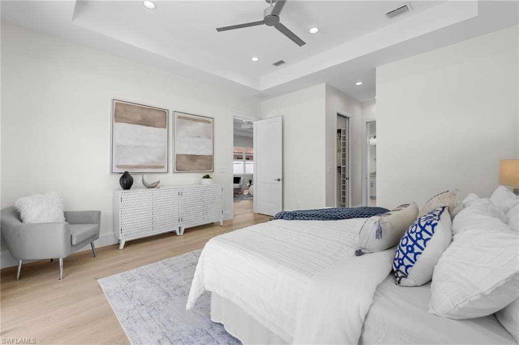 664 100th Ave N, Naples, FL 34108-14