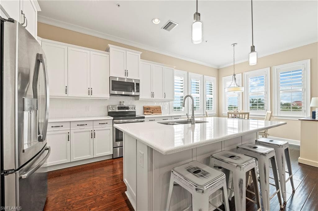 6553 Dominica Dr 202, Naples, FL 34113-11