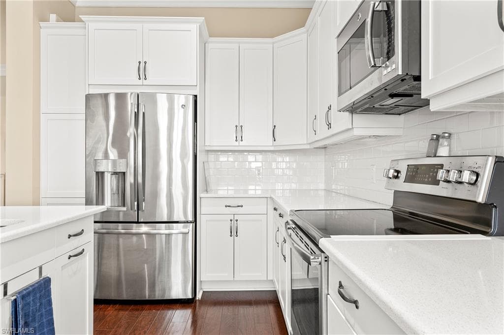 6553 Dominica Dr 202, Naples, FL 34113-13