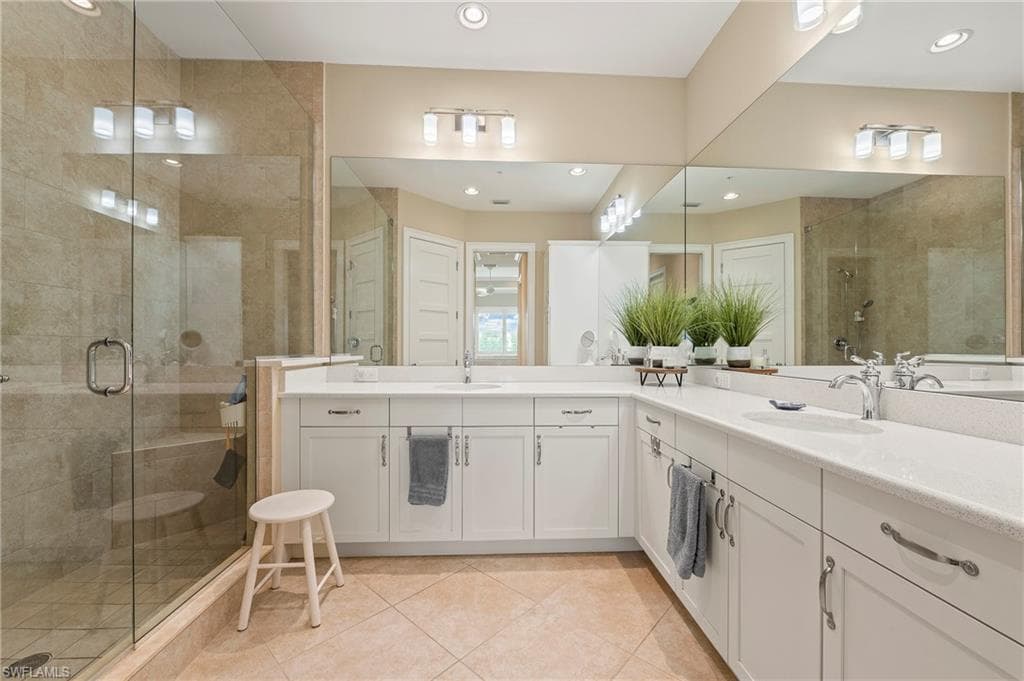 6553 Dominica Dr 202, Naples, FL 34113-24