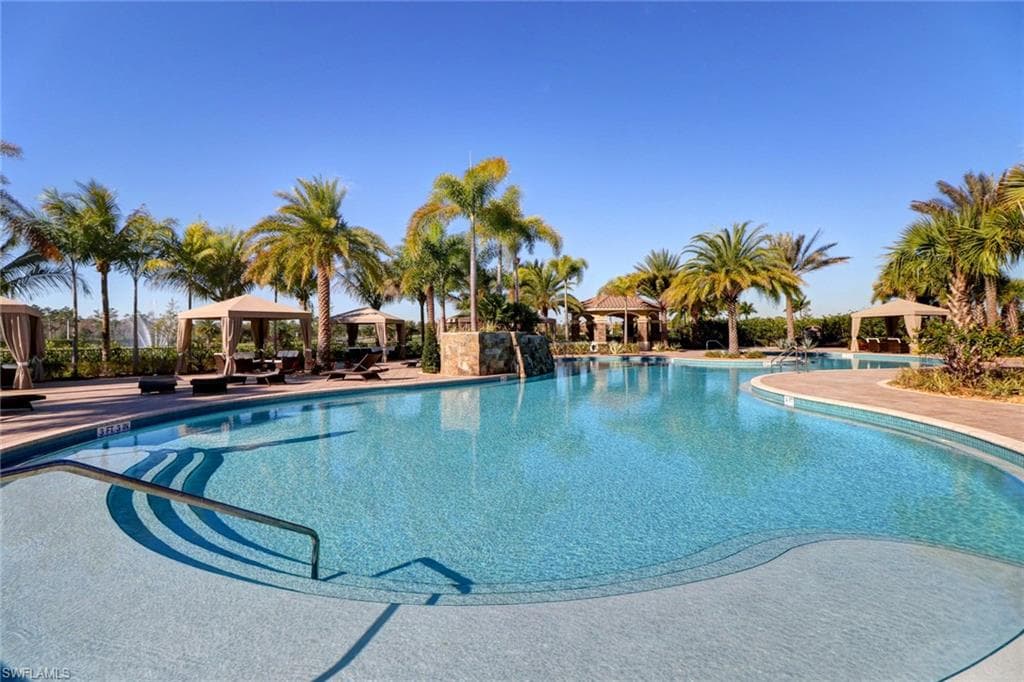 3475 Pacific Dr, Naples, FL 34119-31