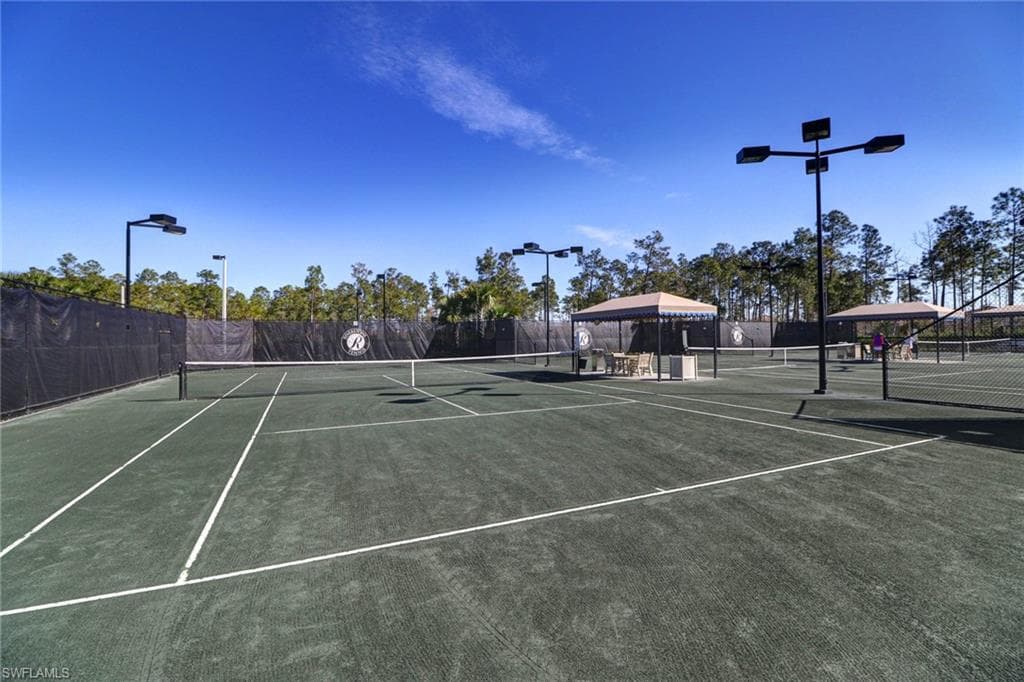 3475 Pacific Dr, Naples, FL 34119-32