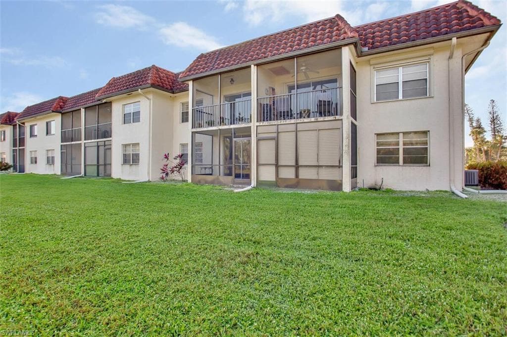 4158 27th Ct SW 102, Naples, FL 34116-32