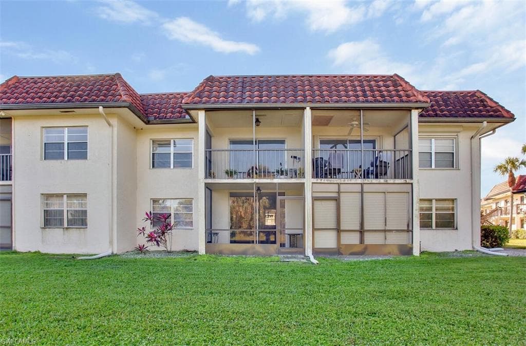 4158 27th Ct SW 102, Naples, FL 34116-33