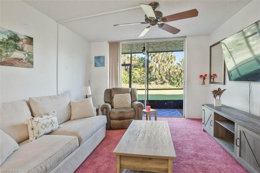 4158 27th Ct SW 102, Naples, FL 34116-2