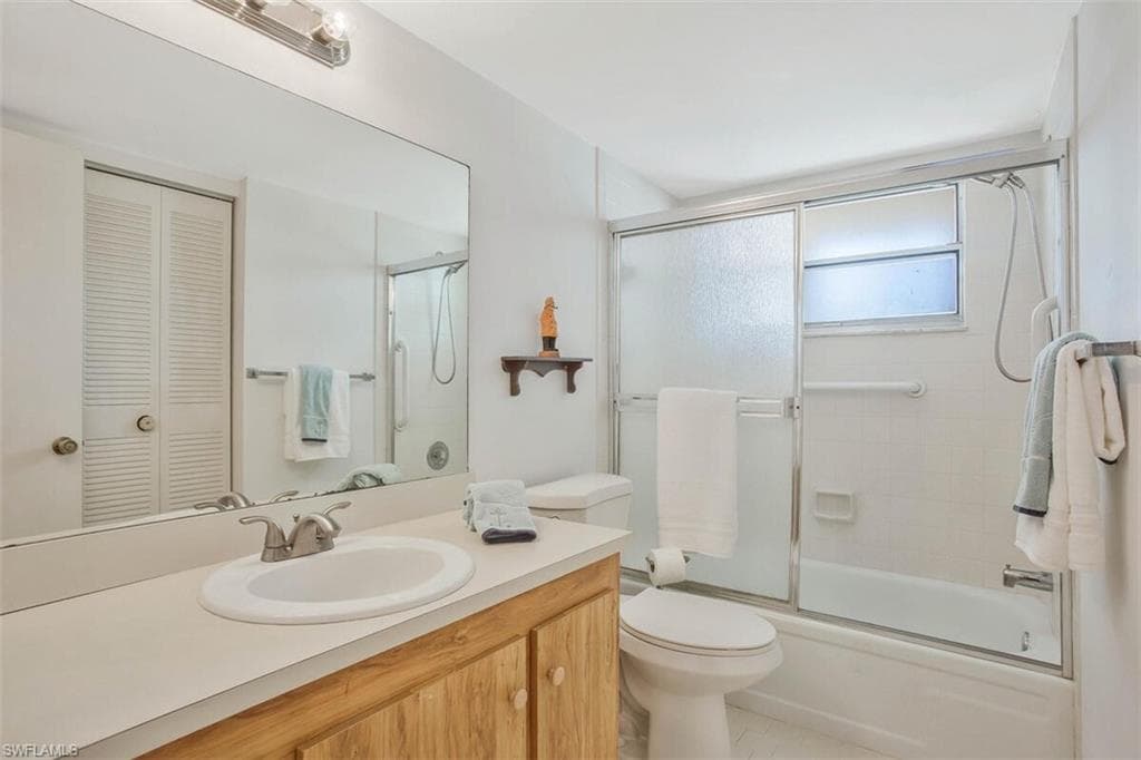 4158 27th Ct SW 102, Naples, FL 34116-3