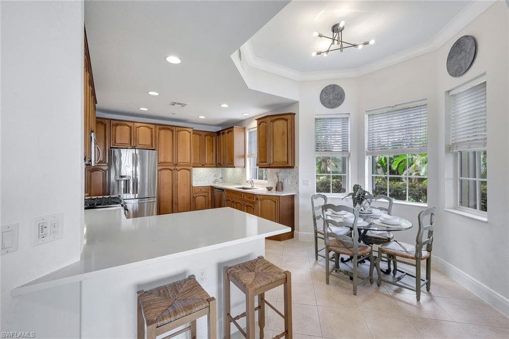 3695 Montreux Ln 8-101, Naples, FL 34114-15