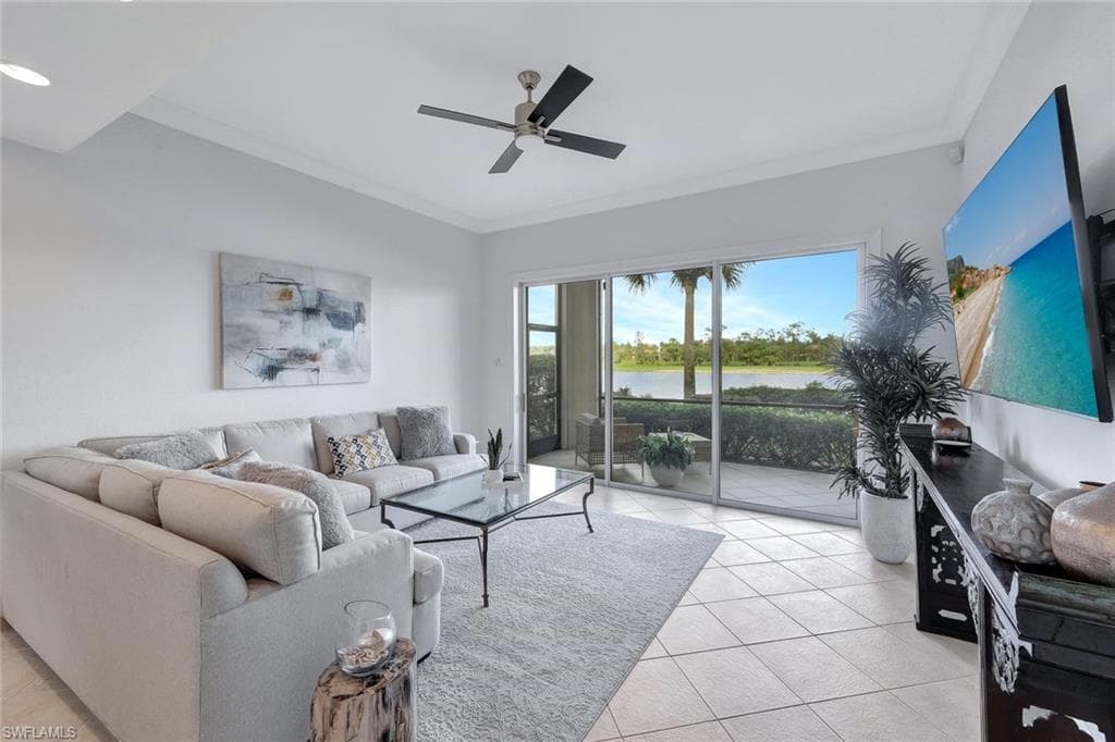 3695 Montreux Ln 8-101, Naples, FL 34114-20