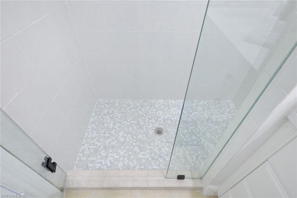 3695 Montreux Ln 8-101, Naples, FL 34114-36