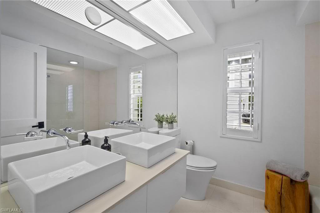 1627 Murex Ln, Naples, FL 34102-26