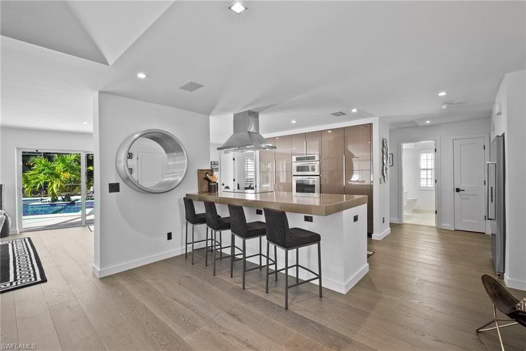 1627 Murex Ln, Naples, FL 34102-8