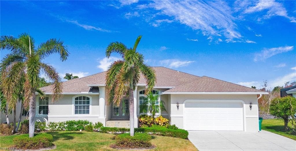 330 Colonial Ave, Marco Island, FL 34145-1