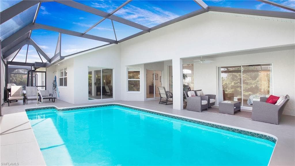 330 Colonial Ave, Marco Island, FL 34145-26