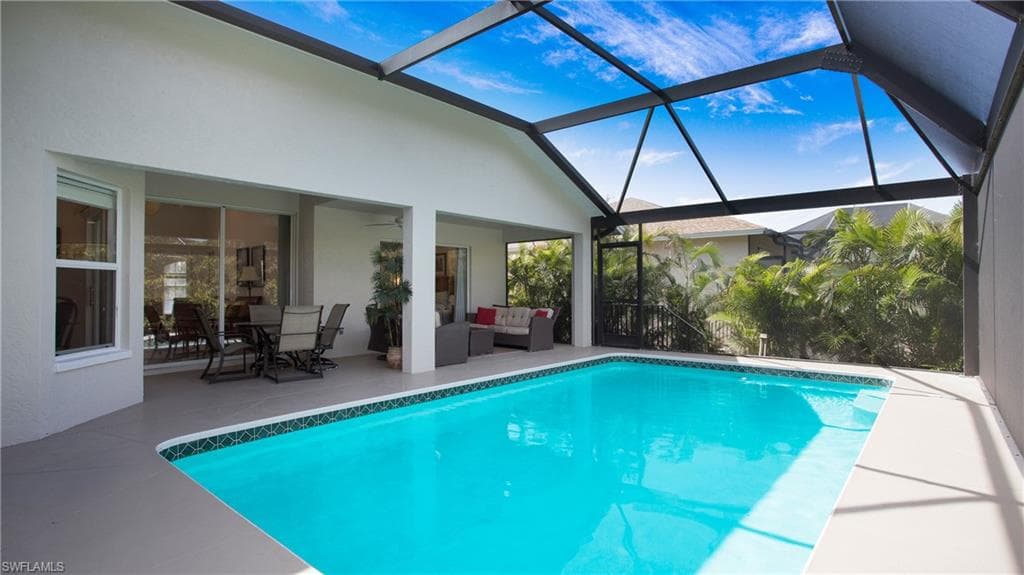 330 Colonial Ave, Marco Island, FL 34145-31