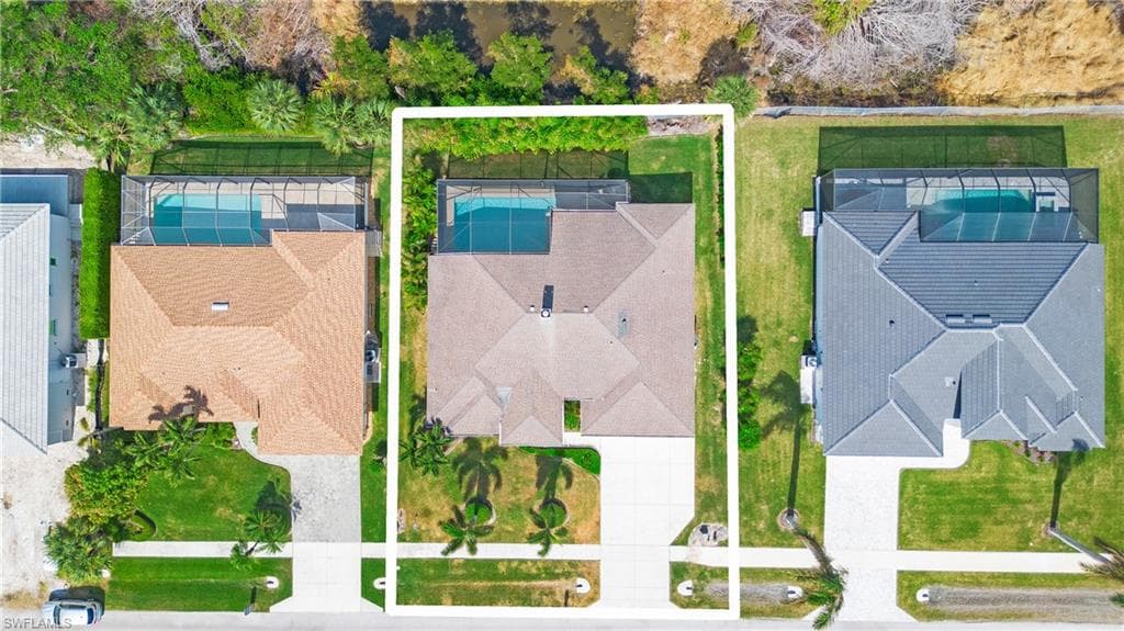330 Colonial Ave, Marco Island, FL 34145-37