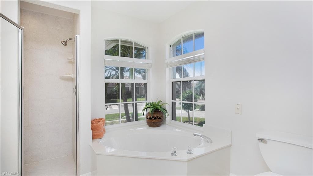 330 Colonial Ave, Marco Island, FL 34145-8