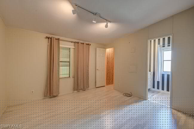 249 Loon Ln 249, Naples, FL 34114-15