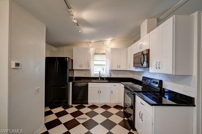 249 Loon Ln 249, Naples, FL 34114-6